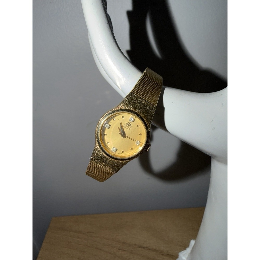 Vintage Seiko Womens Watch 20mm Dial Gold Tone 8Y21-0020 Needs New Battery
